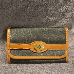 Dior NWOT Honeycomb Keyholder Leather Olive and Tan